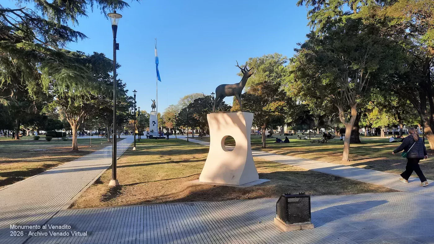 Monumento al venadito tuerto en plaza San Martín 